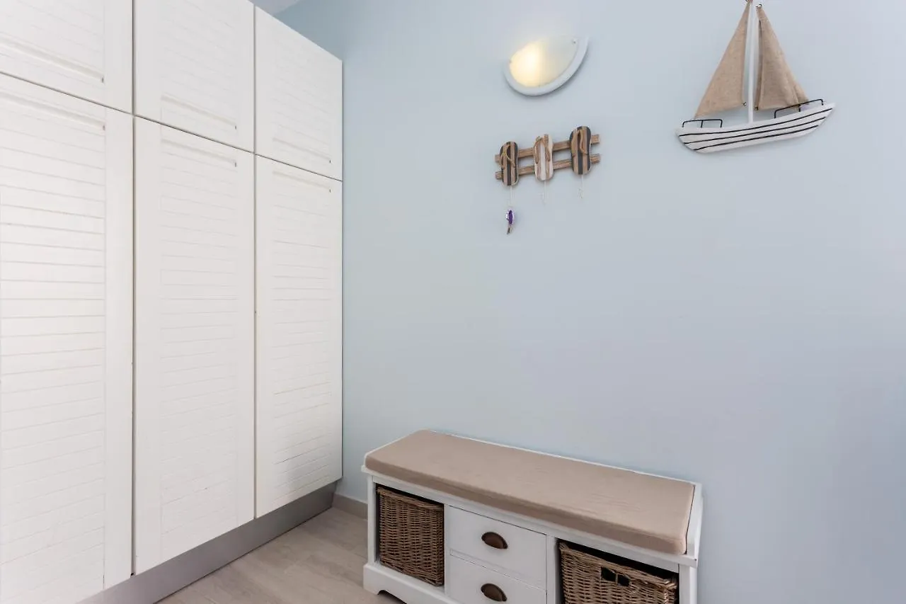 Mariners - Bright And Stylish Apartment - Walk To The Beach Praia Da Luz 0*,  Portugal